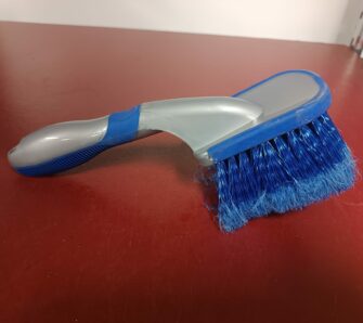 brosse jante bleue